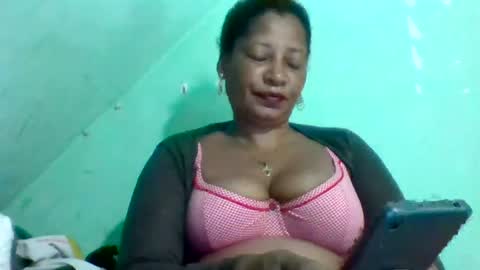 wharda online show from June 18, 10:47 pm