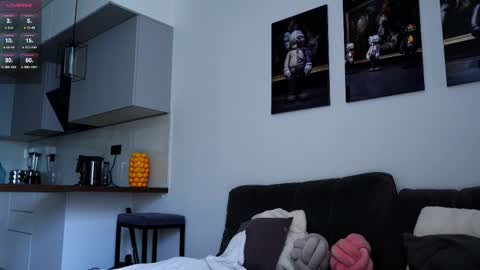 Kate  online show from March 8, 8:40 am