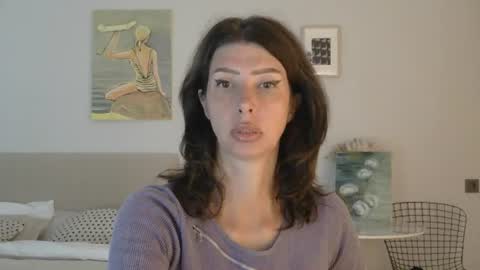White Queen online show from July 22, 3:40 am