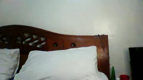 whitney_ly online show from June 21, 8:51 am