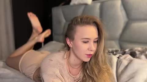 Alice online show from March 12, 6:43 pm