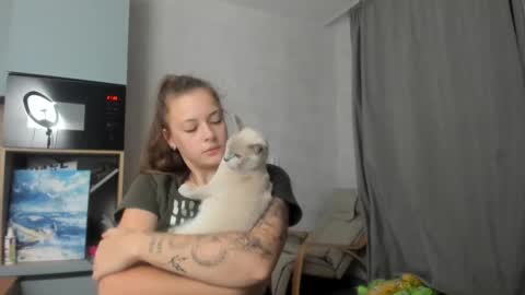 Veronica online show from September 10, 6:30 pm