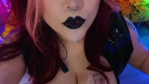 Laura  online show from June 7, 8:48 pm