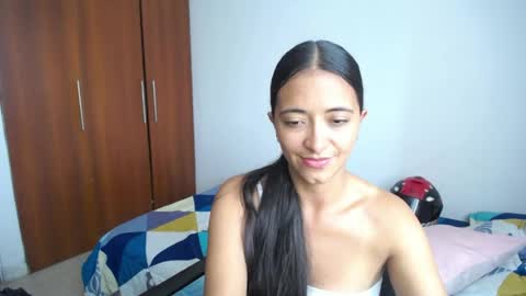 Ilauren online show from July 21, 12:39 pm