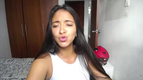 Ilauren online show from July 30, 9:04 pm