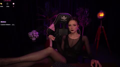 Alice online show from June 21, 4:00 pm
