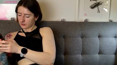 wild_peony online show from March 6, 10:05 pm