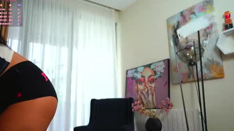 Mia online show from June 24, 4:11 am