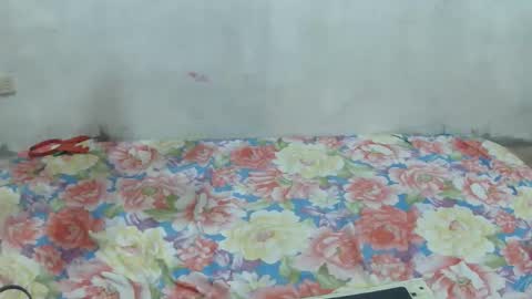 wildpoohkhaye online show from February 10, 3:53 am