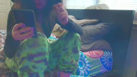 witchbitchmommy online show from February 22, 11:05 pm