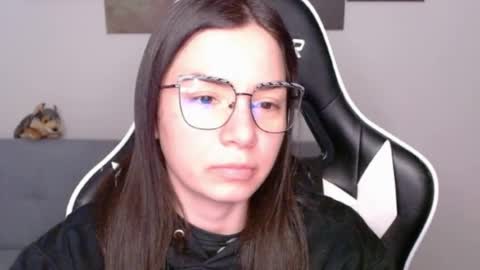 Alex online show from July 7, 1:52 am