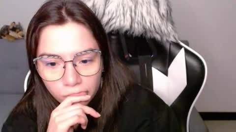 Alex online show from February 19, 3:28 am