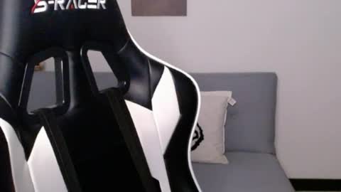 Alex online show from June 24, 3:27 am