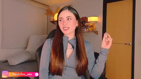   online show from June 12, 3:36 am
