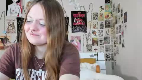 wonderconnie online show from October 22, 10:09 am