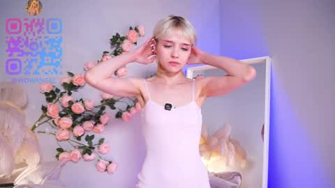 wow_angel online show from May 30, 8:56 am