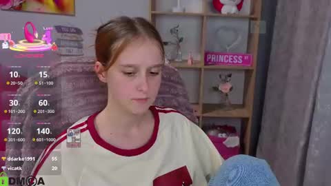 wow_emma_ online show from July 28, 6:20 pm
