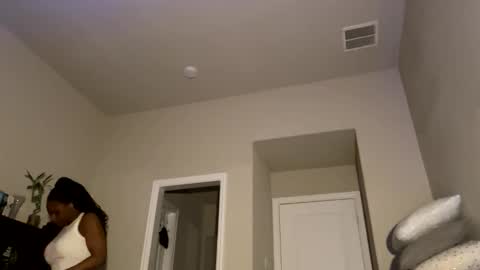 Wynter Heat online show from February 14, 5:53 am