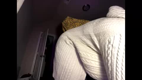 Wynter Heat online show from March 8, 11:47 am