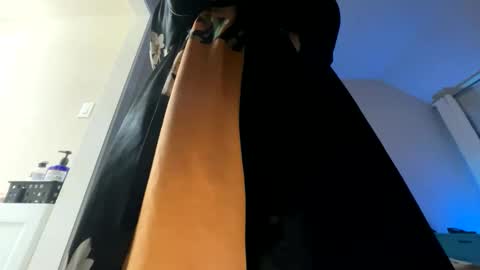 Wynter Heat online show from October 20, 7:11 am