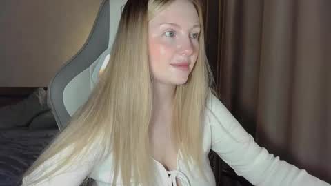 eva online show from May 2, 4:21 pm