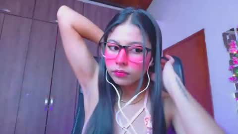 XALLYSONX online show from June 20, 11:47 am