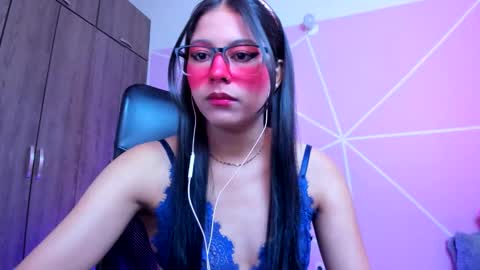 XALLYSONX online show from December 16, 11:49 am