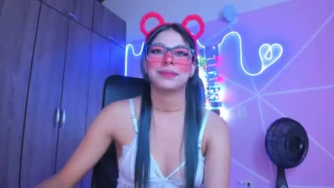 Snapshot of xallysonx_ chatting on January 18, 11:32 am XALLYSONX online show from January 18, 11:32 am