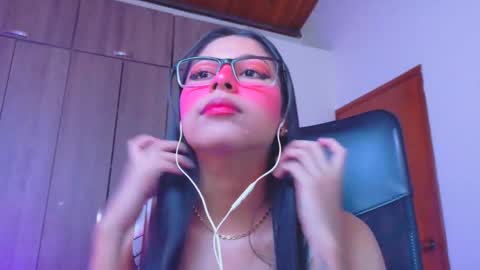 XALLYSONX online show from March 7, 2:13 pm