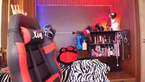 XiaQueen   I M online show from July 28, 2:13 pm