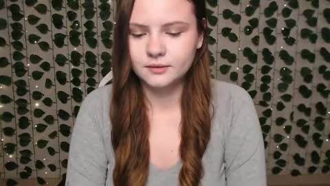 Snapshot of xilana chatting on February 6, 4:10 am Lina online show from February 6, 4:10 am