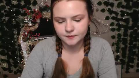Snapshot of xilana chatting on December 28, 4:30 am Lina online show from December 28, 4:30 am