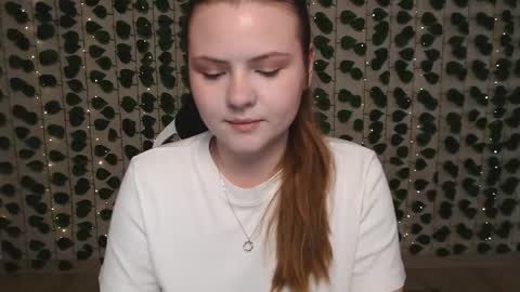 Snapshot of xilana chatting on March 9, 5:22 am Lina online show from March 9, 5:22 am
