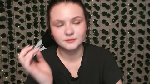 Snapshot of xilana chatting on February 4, 4:05 am Lina online show from February 4, 4:05 am