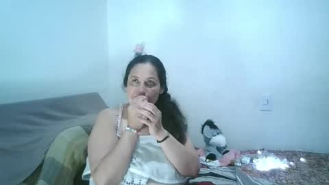 Ximena online show from November 4, 2:27 am