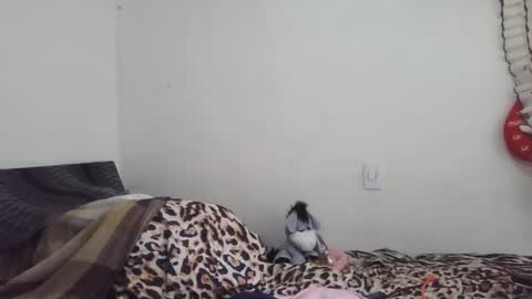 Snapshot of xime5144838 chatting on February 16, 9:16 pm Ximena online show from February 16, 9:16 pm