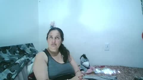 Ximena online show from November 8, 3:00 am