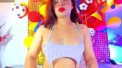 tifanny  online show from June 26, 7:04 pm