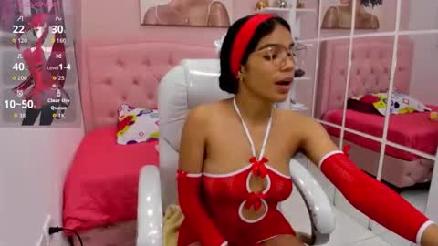 Ximena Ruiz  online show from November 27, 1:14 pm