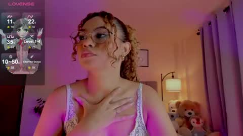 camila online show from June 18, 8:58 pm