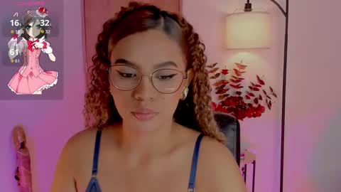 Snapshot of ximena_sotto1 chatting on September 19, 8:19 pm camila online show from September 19, 8:19 pm