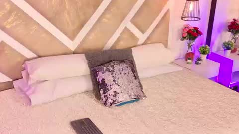 Xime  online show from June 17, 4:03 am
