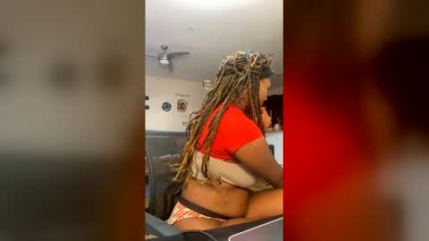 Ximora online show from February 5, 1:25 pm