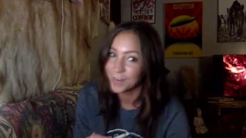 xLacyy online show from October 2, 3:00 am