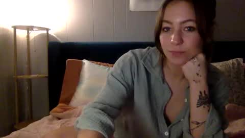 xLacyy online show from February 11, 4:25 am