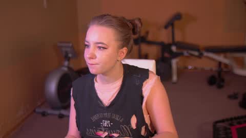 xlanabunny online show from December 8, 12:52 pm