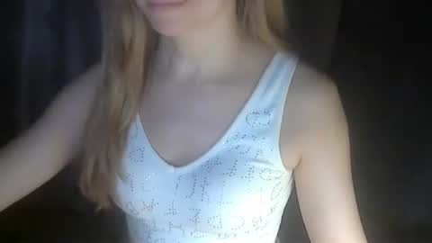 xlorax77703 online show from February 6, 2:26 am