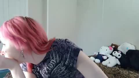 cat 3 online show from July 23, 12:12 am