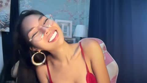 Snapshot of xmonica_cummerx chatting on October 1, 8:41 am Sweet Monica online show from October 1, 8:41 am
