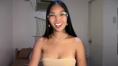 Snapshot of xmonica_cummerx chatting on February 26, 7:12 am Sweet Monica online show from February 26, 7:12 am